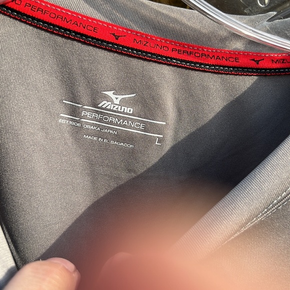 Mixing moisture management NWT long sleeve - Picture 2 of 3